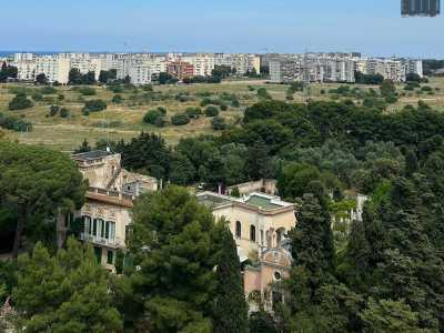 Bari, la grandiosa Villa Bonomo